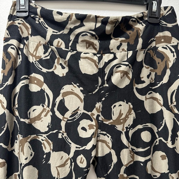 💥LuLaRoe Abstract Tall & Curvy Leggings - Picture 2 of 4